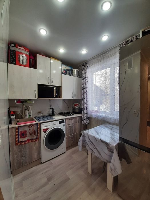 Продам 2-х комнатную квартиру в центре