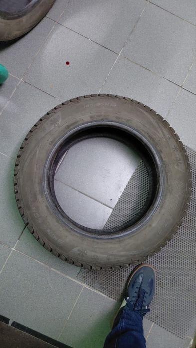 Продам зимний шины 185/65/15