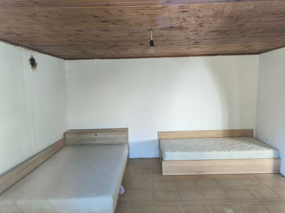 Продава се къща с двор 910 кв.м в гр. Каолиново, кв. Боймир.