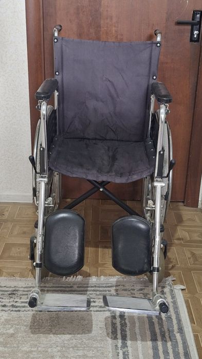 Инвалидная коляска