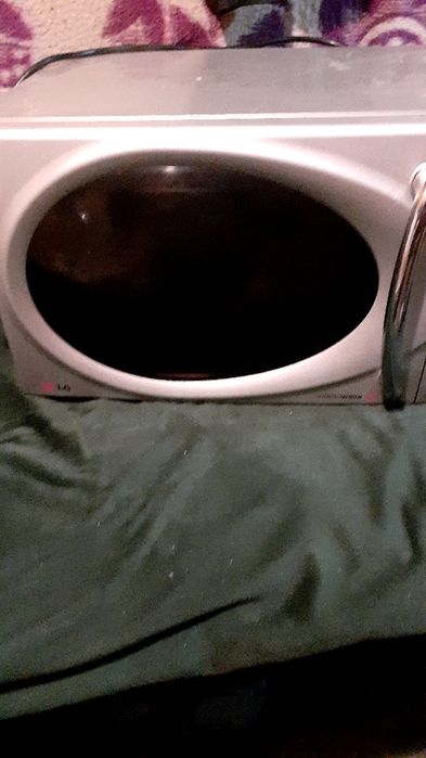 Микроволновка LG