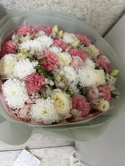 Продам цветы. Забирайте пока свежие