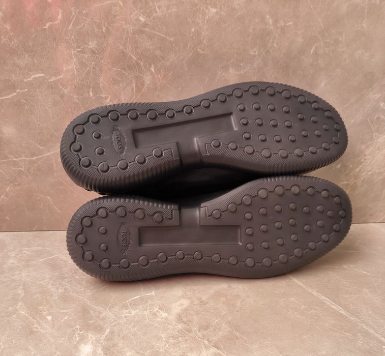 TOD'S Sneakers номер 42
Обувки Cl Legacy