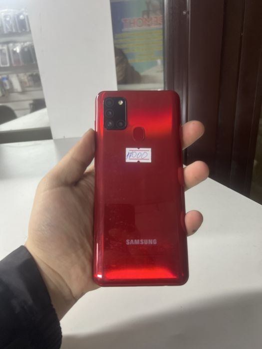 Продается телефоны 15000