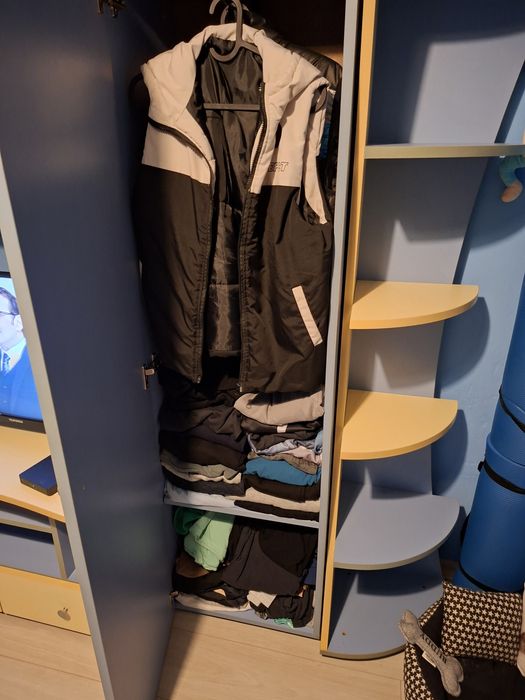 Детско-юношеско обзавеждане