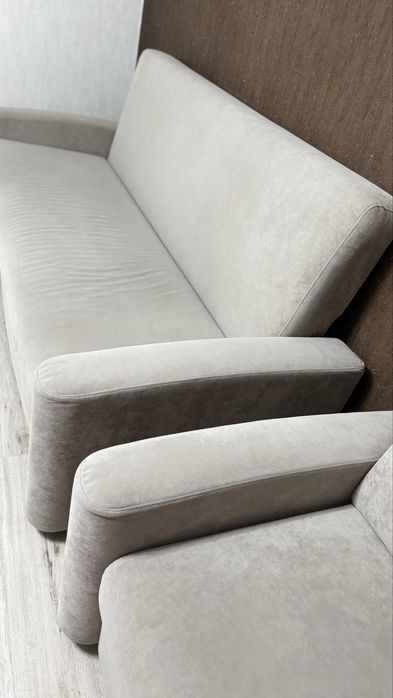 Продам диван и кресло