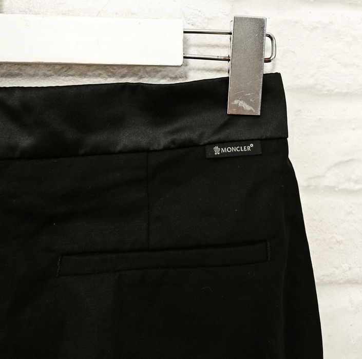 Moncler Оригинален дамски панталон размер 42
