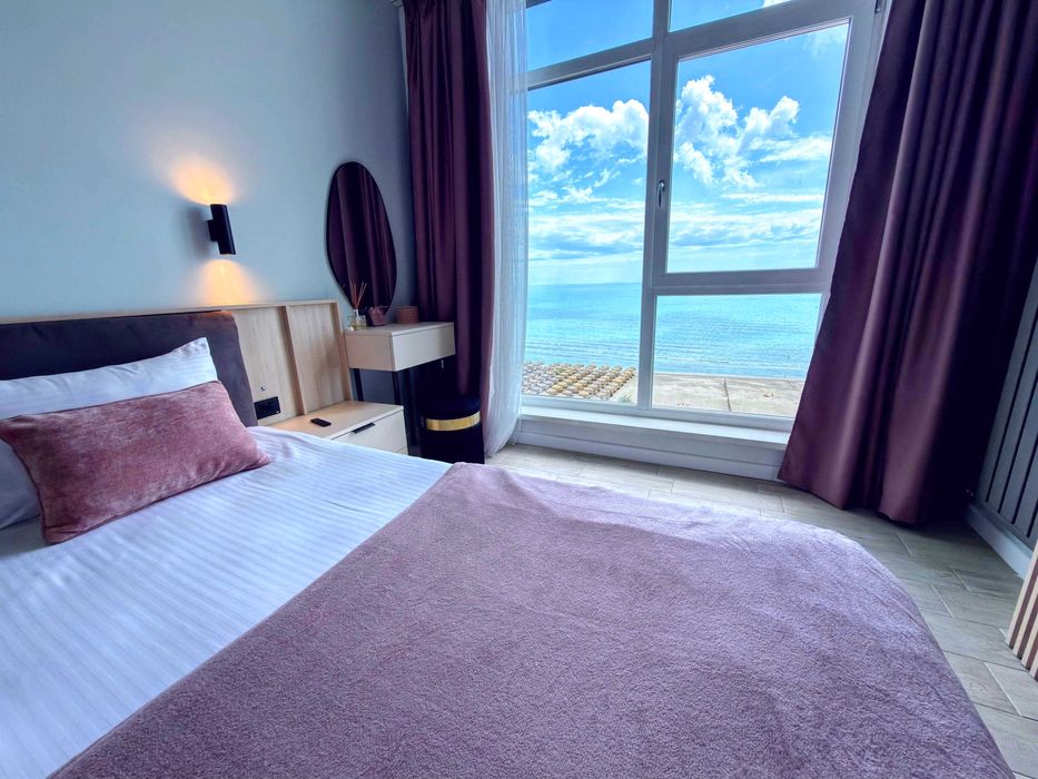 Ap. 3 camere renovat ultra premium|Frontal la mare|Alezzi Beach Mamaia