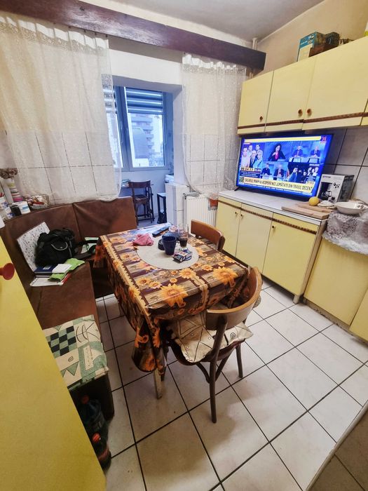 Apartament Pb cu 3 camere et.2 in Oradea ,zona Calea Aradului/Ramada