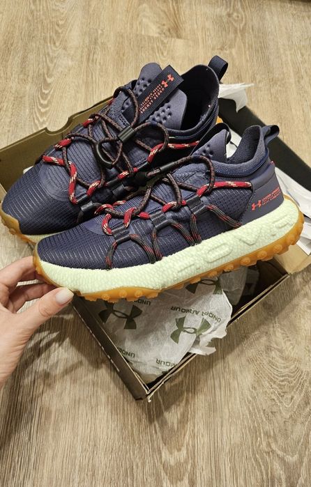 Новые Кроссовки Under Armour унисекс HOVR Summit Fat Tire Cuff.
Унисек
