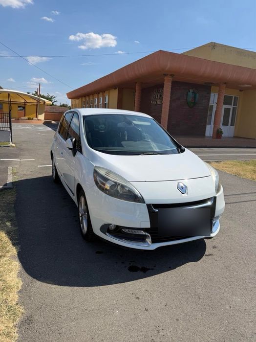Renault Scenic Facelift 2012
