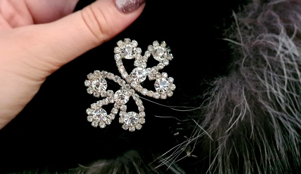 Продам новую шубу