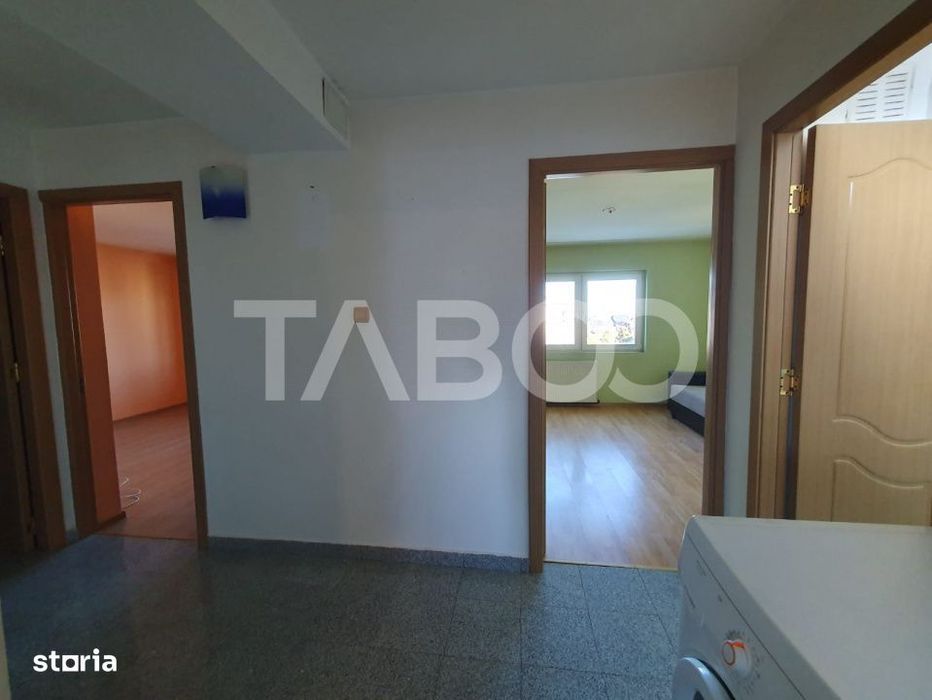 Apartament 3 camere decomandat 80 mp + 2 balcoane zona Teiului