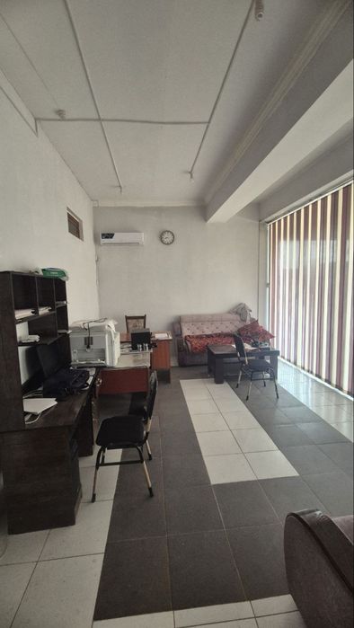 Istiqlol stadion tugrisida 1 etajli joy arendaga beriladi