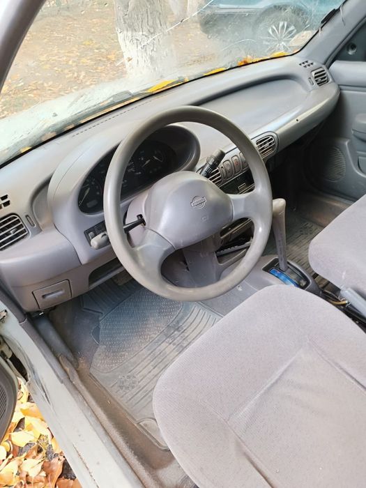 Ниссан Микро 1995г