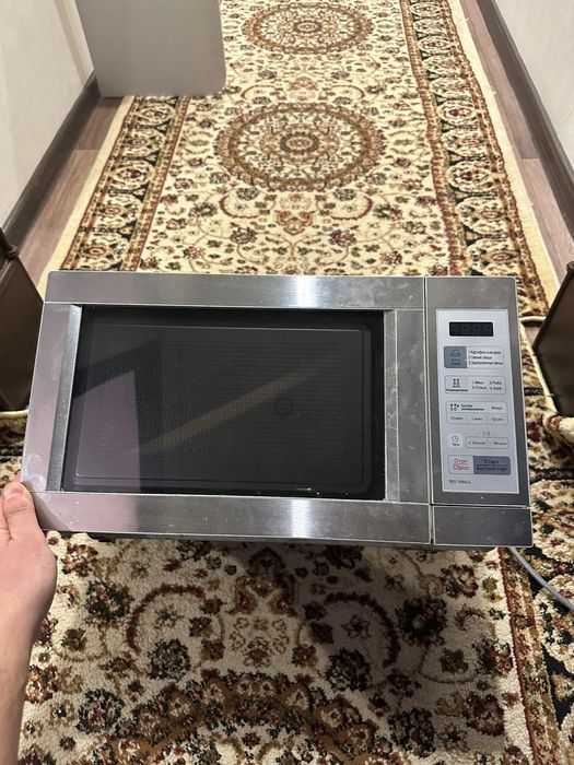 Продам микроволновку Samsung