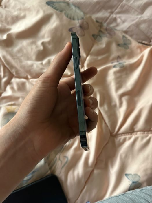 продам Iphone 12 pro max