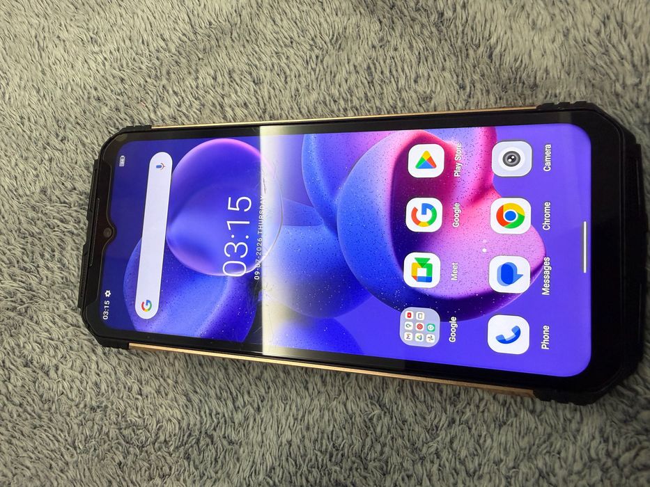 Удароустойчив телефон Doggee s110