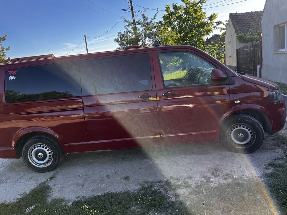 Vând microbuz T5 varianta lungă