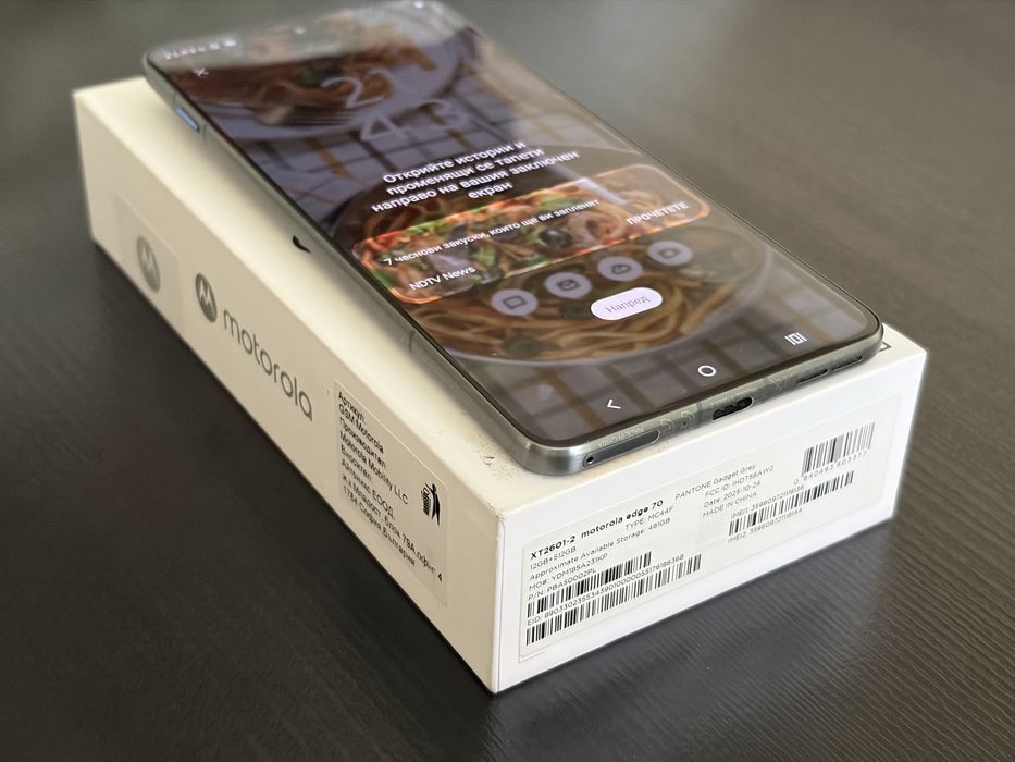 Бартер! Motorola Edge 70 512 GB Pantone-Gray