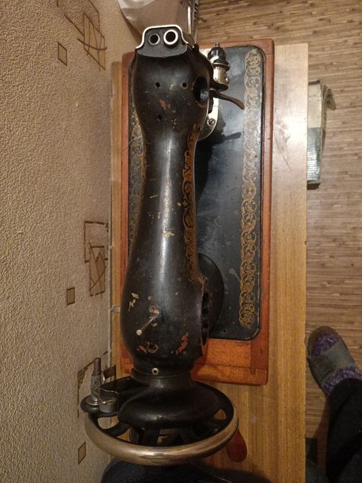 Күйеуі әйелінің досымен сәкес болғанын қалайды.