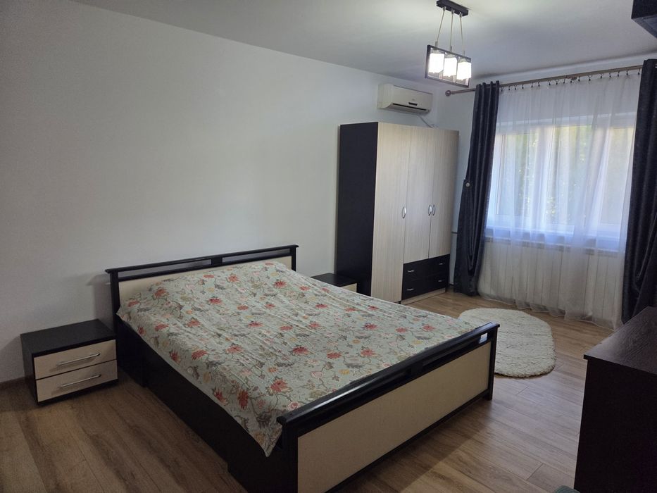 Închiriez apartament zona Racheta