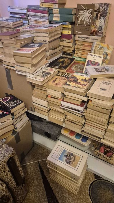 Vand carti noi din colectia Reader's Digest si carti mai vechi