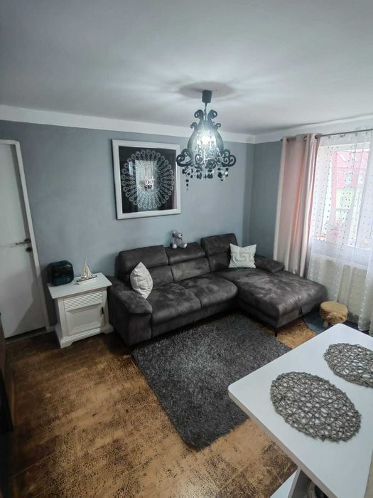 Apartament de inchiriat cu 2 camere, str. Zambilelor