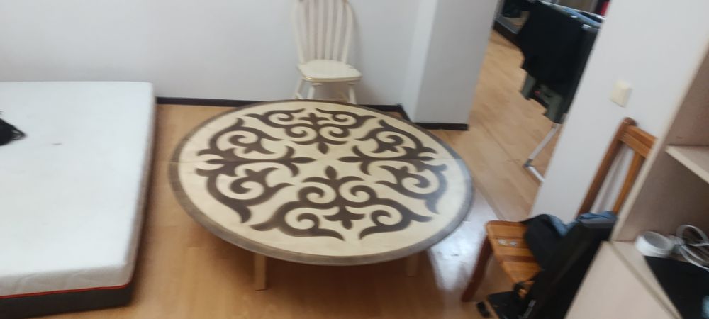 Продам Круглый Стол