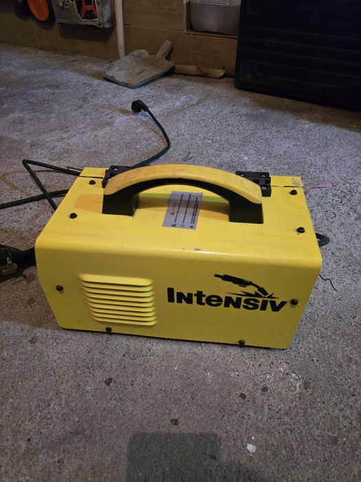 Aparat de sudura cu sarma