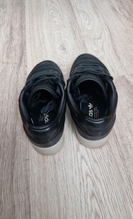 Adidasi Adidas marimea 39.5