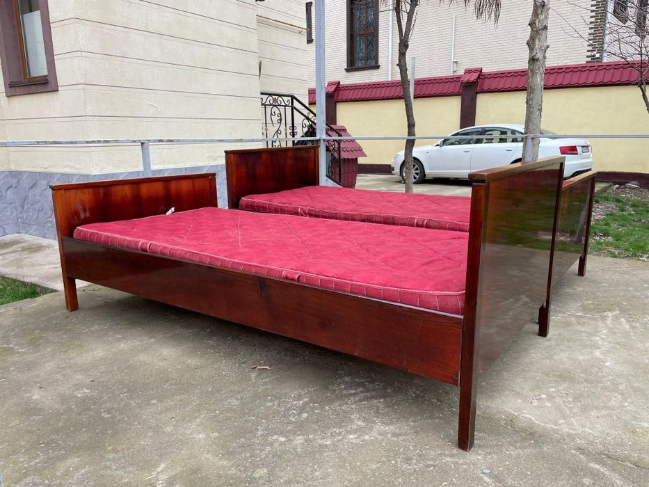 Кровать полторашка, 2 шт, чистое дерево дуб, Германия.