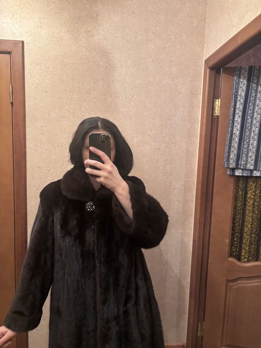 Продам шубу норковую