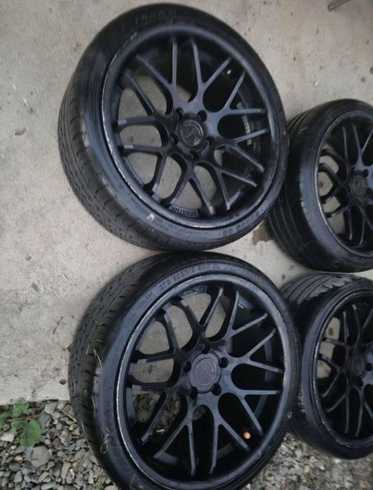 Vând jante vertini concave r19 cu cauciucuri