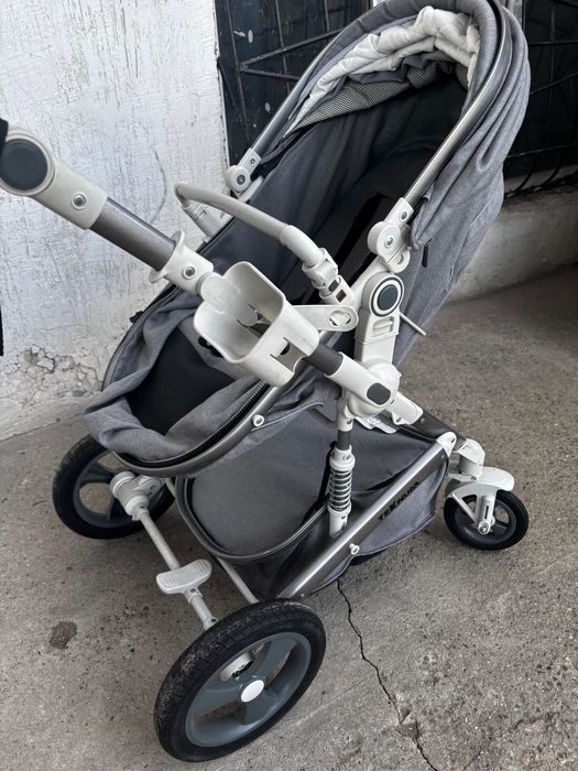 Продам коляску в отличном стостоянии