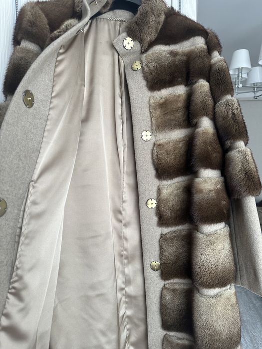 Шуба-пальто норковая.