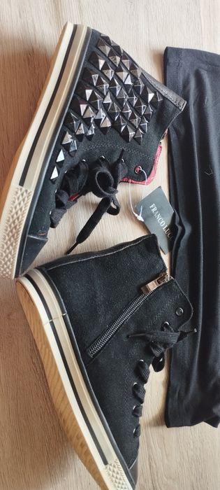 Страхотни кецове Prada 35 номер нови