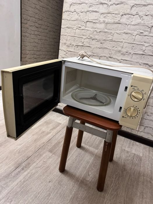 Микроволновка Эленберг