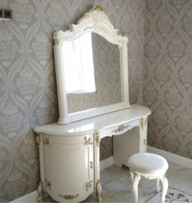 спальный гарнитур ,