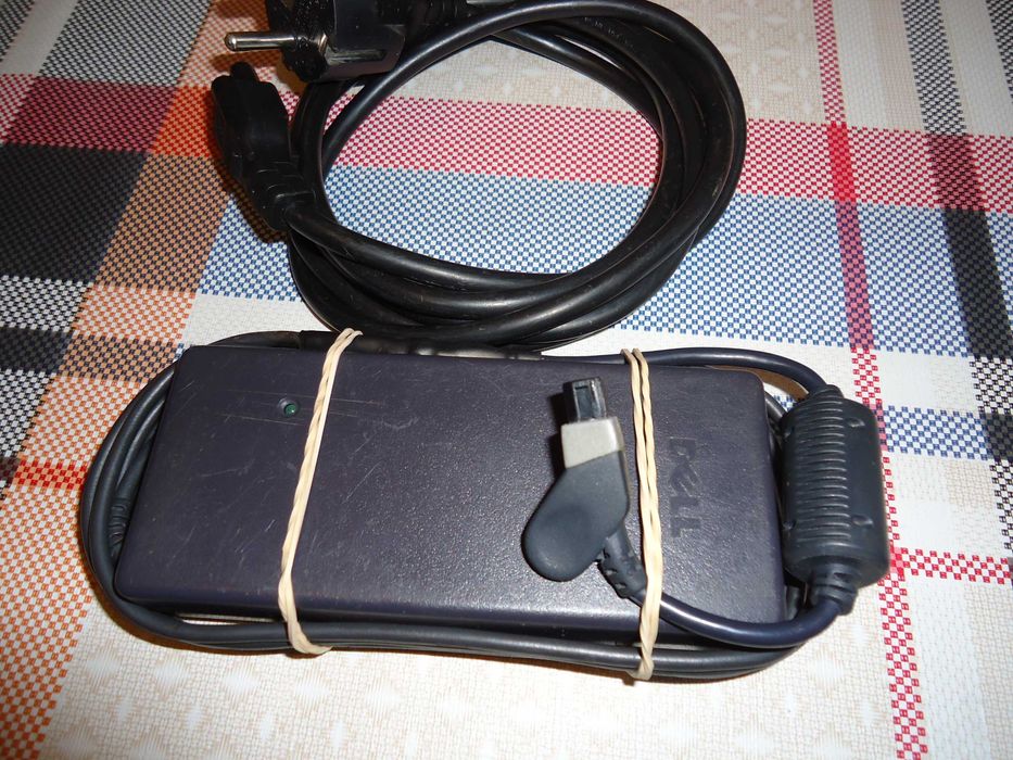 Зарядно за лаптоп Dell