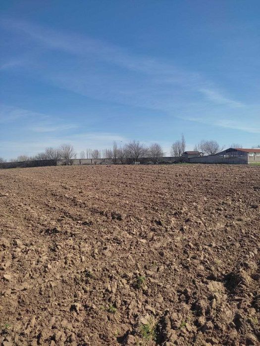 Хусусийлаштирилган уй жой сотилади. Жами 41 сотих.