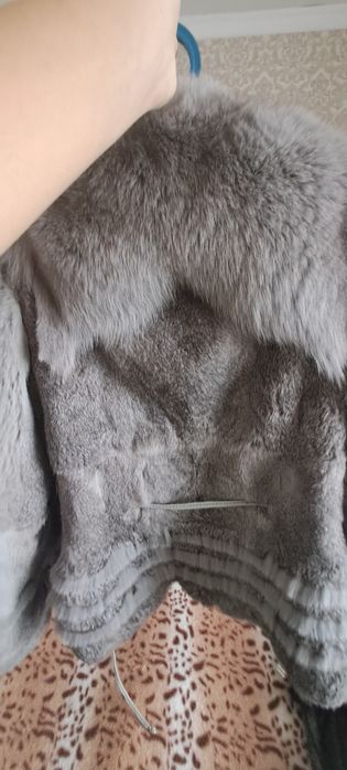Продам Шубу 10000 тг