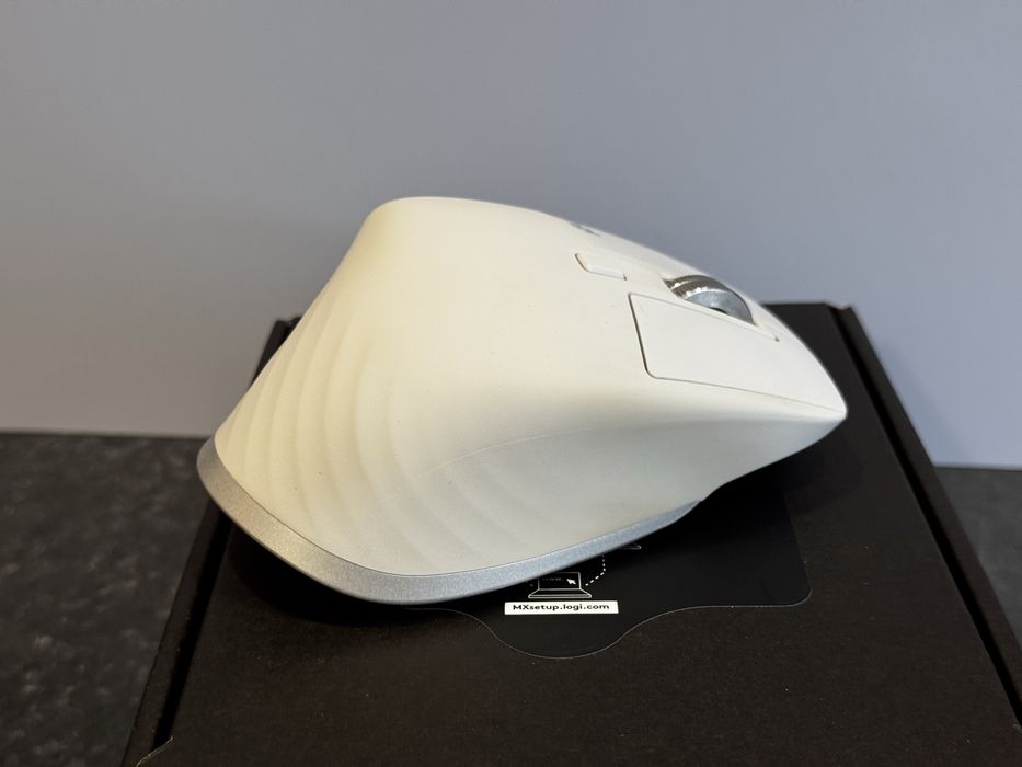 Чисто нова Logitech MX Master 3S Windows