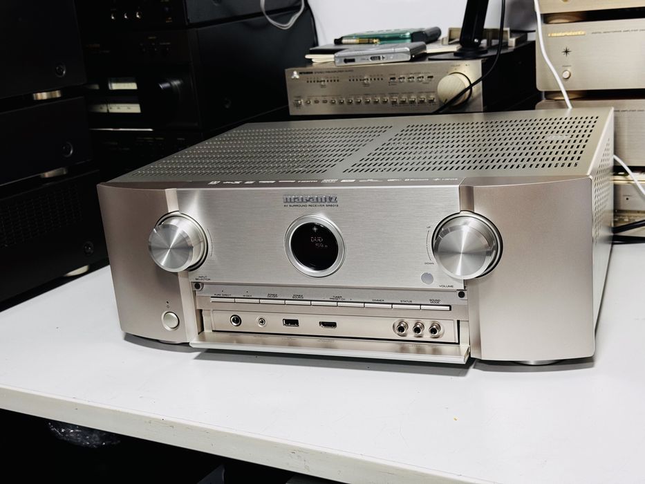 Marantz SR6012 Silver-Gold DEFECT – Receiver AV 9.2, 9×110 W, Dolby Atmos, DTS:X, Audyssey XT32, HDMI 4K, HEOS, Wi-Fi, Bluetooth, AirPlay