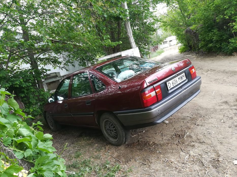 opel vektra год 1994 объем 1.8