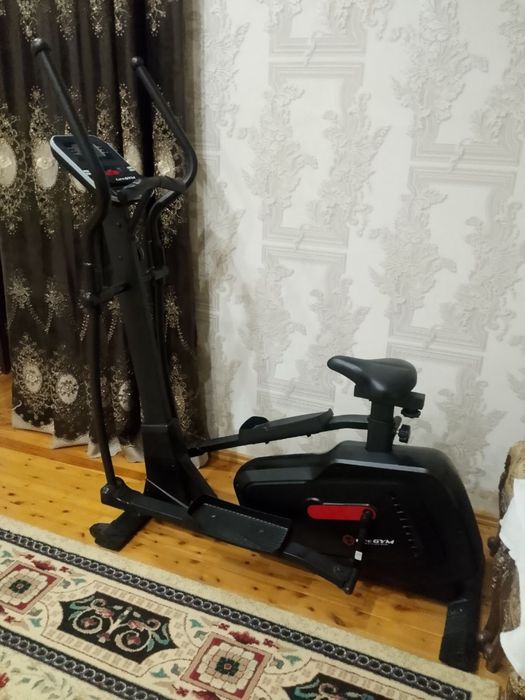 Эллиптический тренажёр Life Gym, как новый