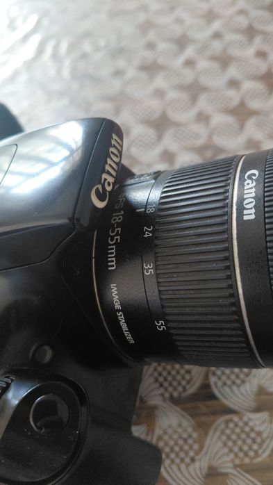 Canon EOS 1100D fotoapparat