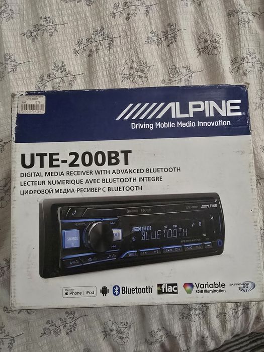 Автомагнитола Alpine