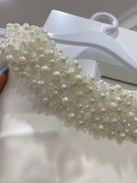 Платье нарядное цвет айвори