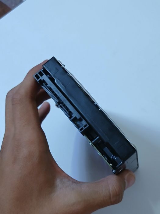 HDD 2TB 3.5 использовано не часто идеален